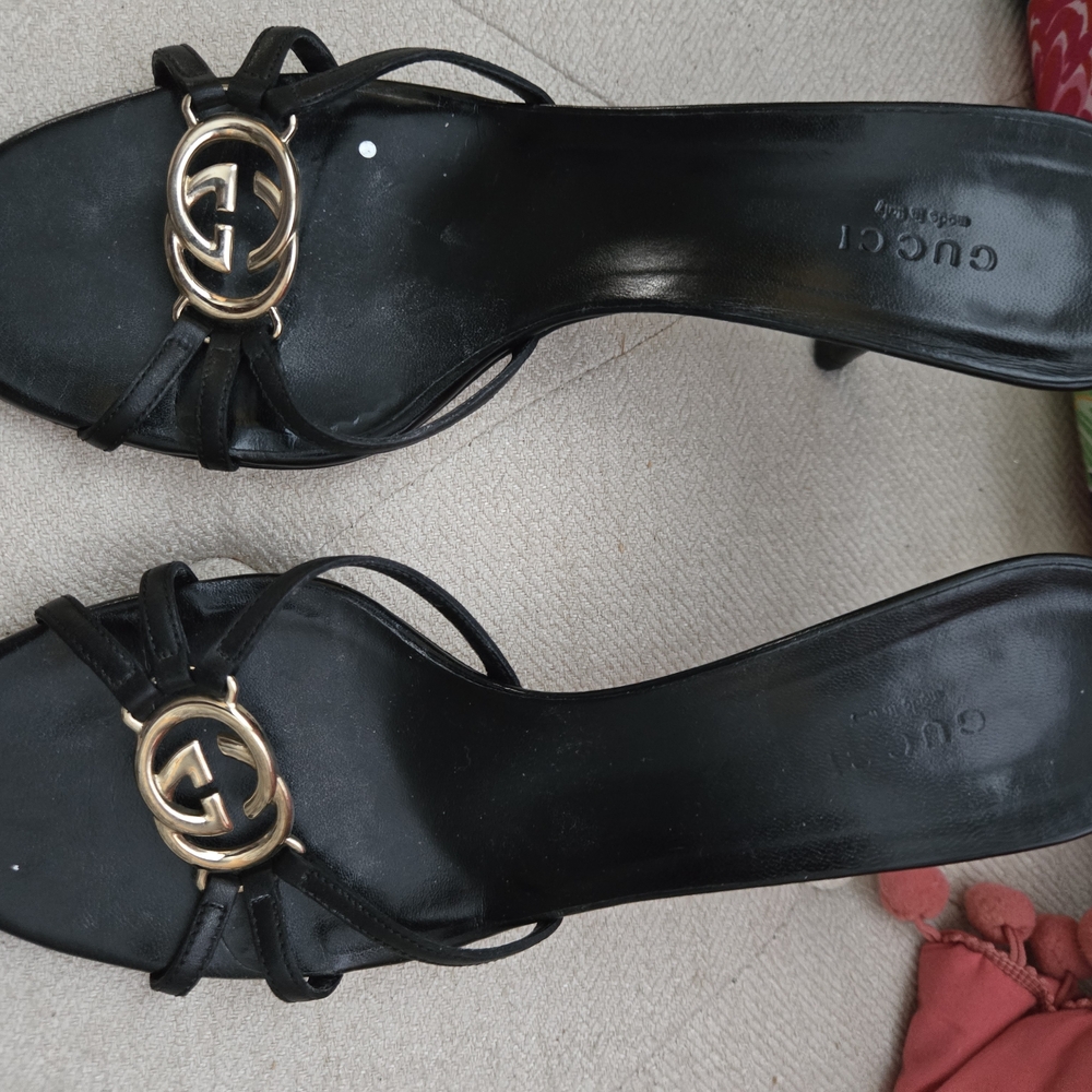 Gucci Black Women's Sandals - size 38 - excellent condition
